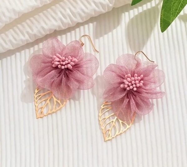 Boucles d'oreilles - motifs de feuilles et fleurs – Image 2