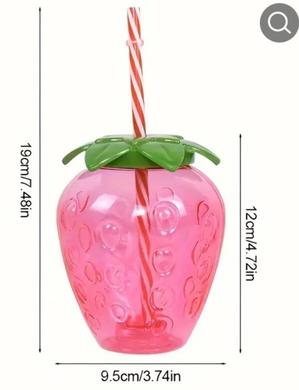 Verres fraises et pailles – Image 2